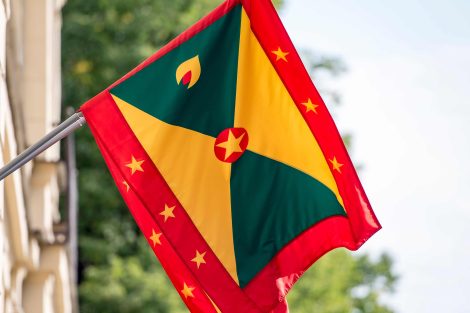 Bandera Granada Escazú