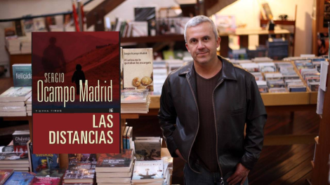 Sergio Ocampo Madrid en la Librería Lerner, autor de la obra “Las distancias” sobre la vida de Luis Alfonso Galán Corredor, hijo mayor no reconocido del dirigente político Luis Carlos Galán Sarmiento, asesinado en 1989 por el narcotráfico siendo el candidato más opcionado para ganar la Presidencia de Colombia en las elecciones de 1990. Fotografía: El Heraldo.