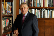 Álvaro Mutis (1923-2013). Escritor, comunicador y empresario colombiano radicado en México, quien fuera compañero de trabajo e influencia intelectual de Roberto Gil de Mares para ser escritor. Foto: Zenda
