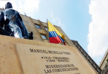 Monumento a Manuel Murillo Toro (1816-1880) quien fuera periodista, político y presidente de Colombia durante los Estados Unidos de Colombia (1863-1886). En su honor se construyó el edificio que actualmente es sede del Ministerio de las Tecnologías de la Información y las Comunicaciones-MINTIC. Foto: MINTIC