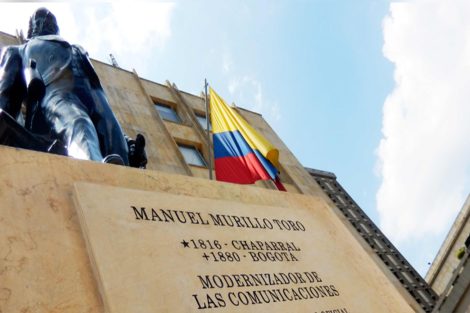 Monumento a Manuel Murillo Toro (1816-1880) quien fuera periodista, político y presidente de Colombia durante los Estados Unidos de Colombia (1863-1886). En su honor se construyó el edificio que actualmente es sede del Ministerio de las Tecnologías de la Información y las Comunicaciones-MINTIC. Foto: MINTIC